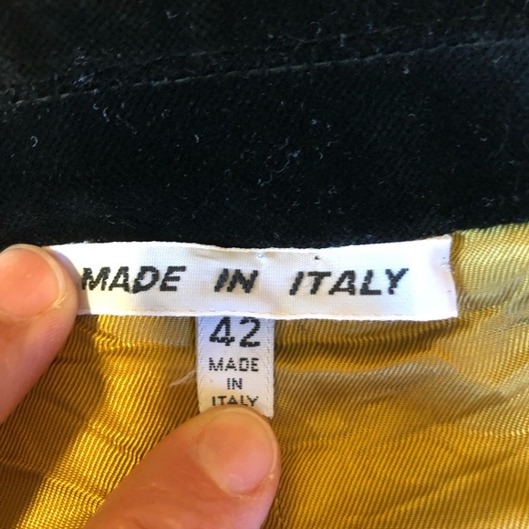 Made In Italy Quilted Floral Shimmery Jacket - Picture 4 of 8